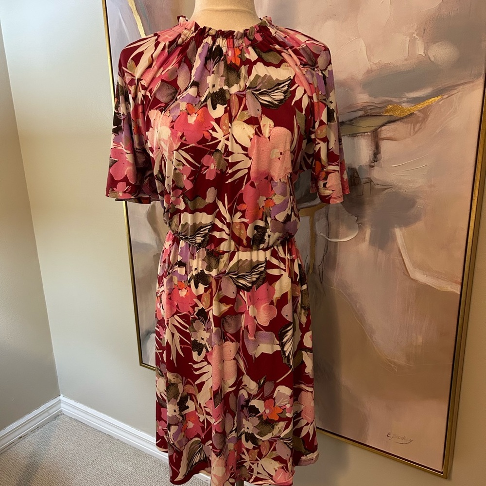 Maggy‎ London Size 6 Floral Print Dress